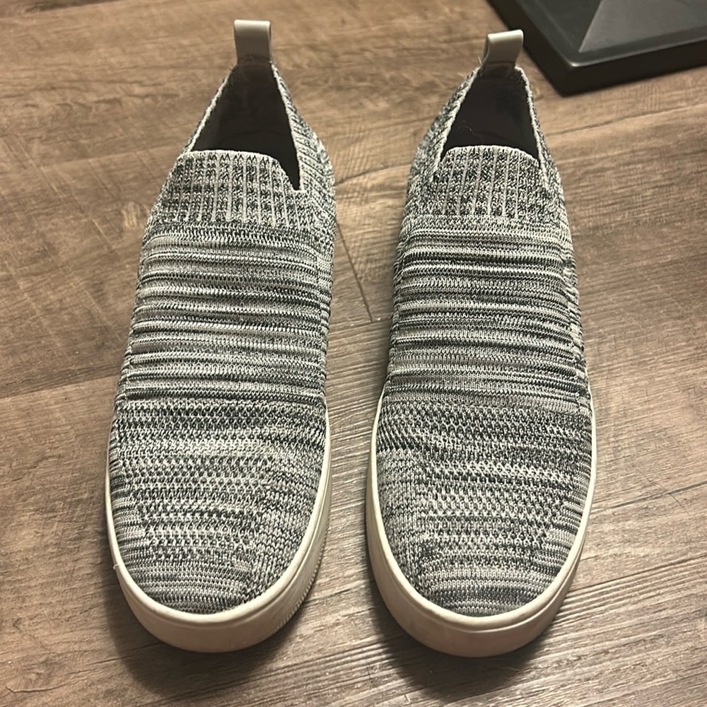 Steve Madden Beale, size 8.5 (fits like 8), like new!